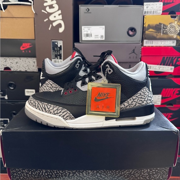 Size 8 - Jordan 3 Black Cement (2018) - Picture 2 of 9